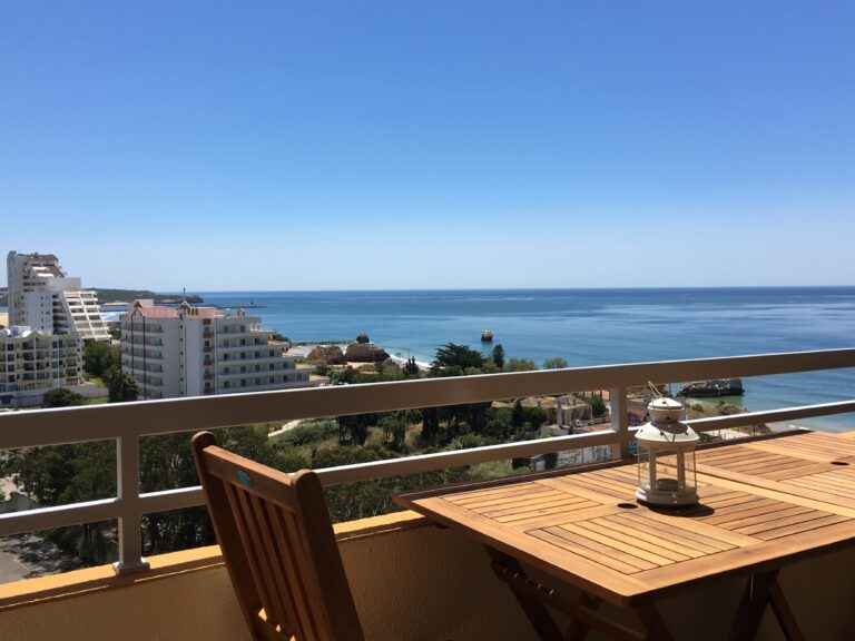 Apartamento dos Três Castelos – O melhor dos dois mundos: praia e cidade